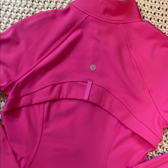 lululemon Nulu Cropped Jacket in Sonic Pink - Picture 3 of 3